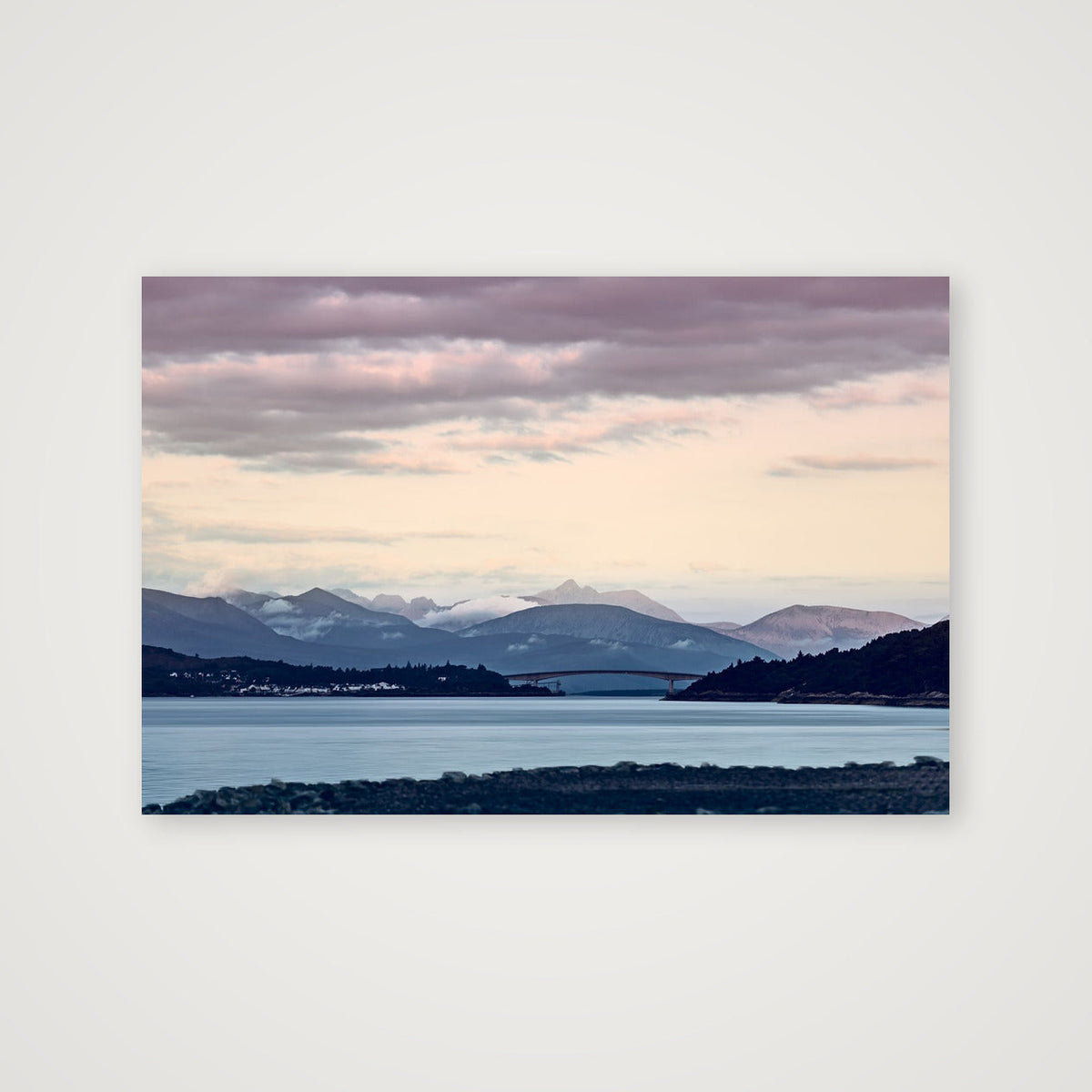 c r o s s i n g — 45×30cm, 18×12" Print only